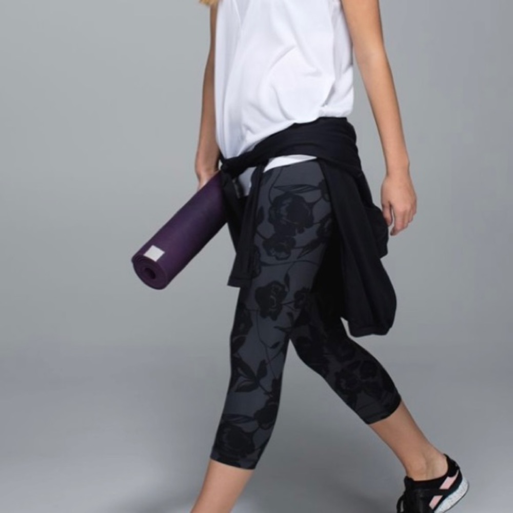 Lululemon Wunder Under Crop